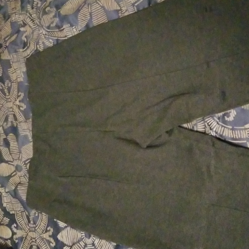 Pants - Picture 3 of 4